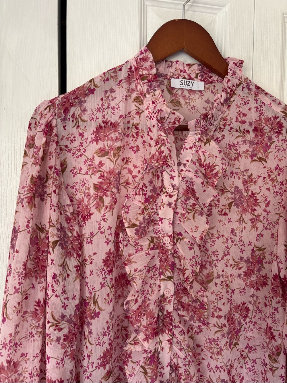 Suzy Shier Floral Sheer Ruffle Long Sleeve Blouse Size Medium